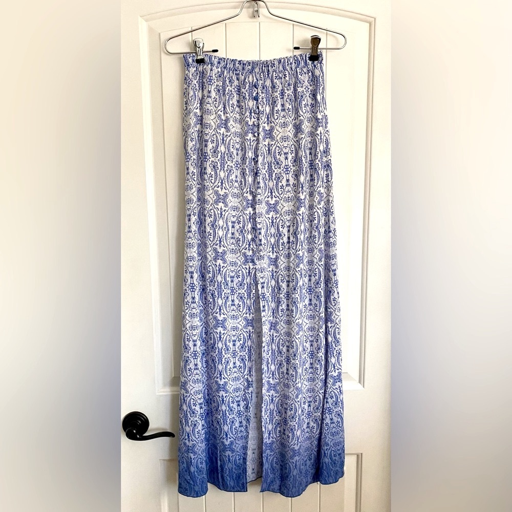 Hommage Los Angeles Blue & White Ombré Floral Print Maxi Front Slit Skirt Boho